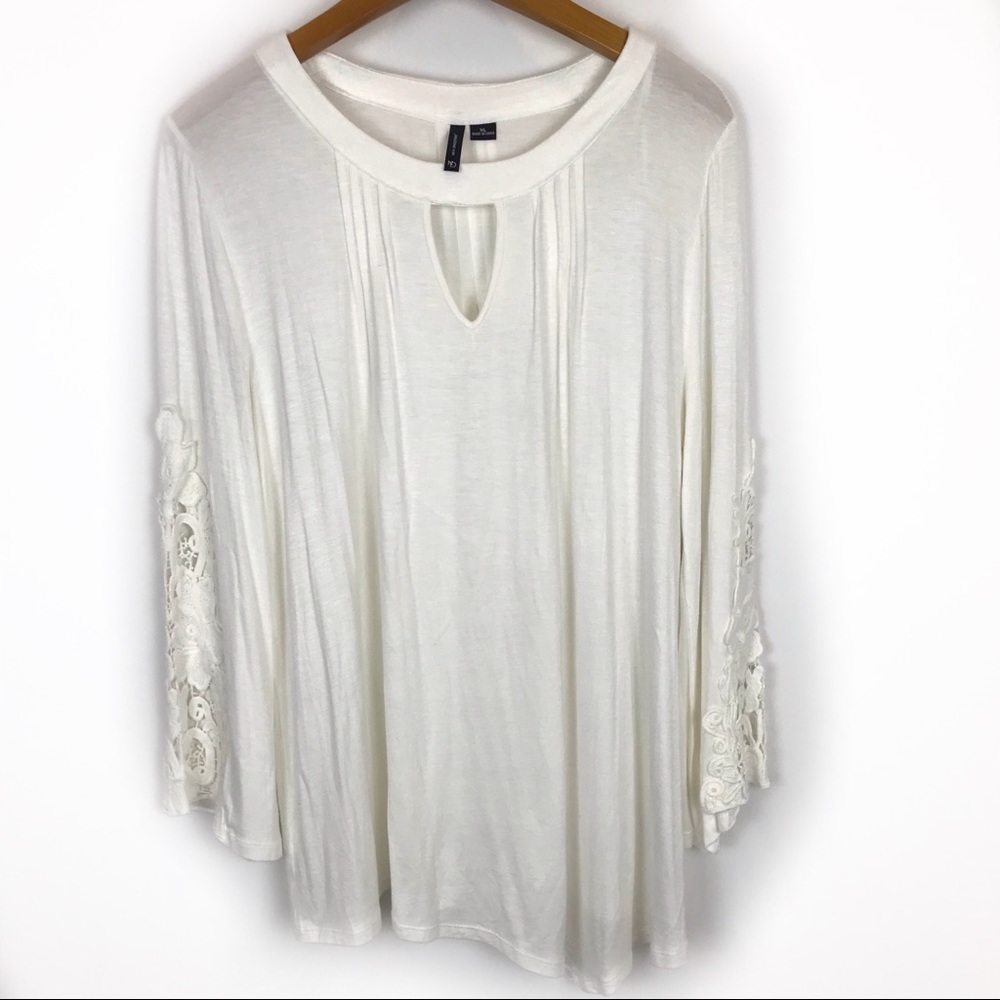 New Directions long sleeve top bell sleeve NWT XL